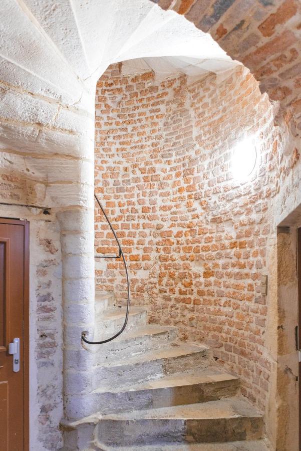 Apartmán Renaissance Bourg-en-Bresse Exteriér fotografie